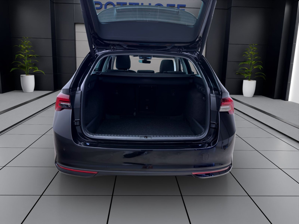 Thumb 4: Škoda OCTAVIA COMBI SELECTION AHK PANO STANDH NAV+ ASSISTENZ+ LICHT+ SICHT+