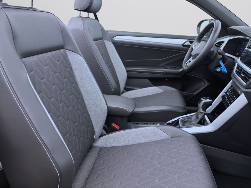 Bild 16: Volkswagen T-Roc Cabriolet 1.5 TSI DSG ENERGY KAMERA PDC SITZHZG LED+