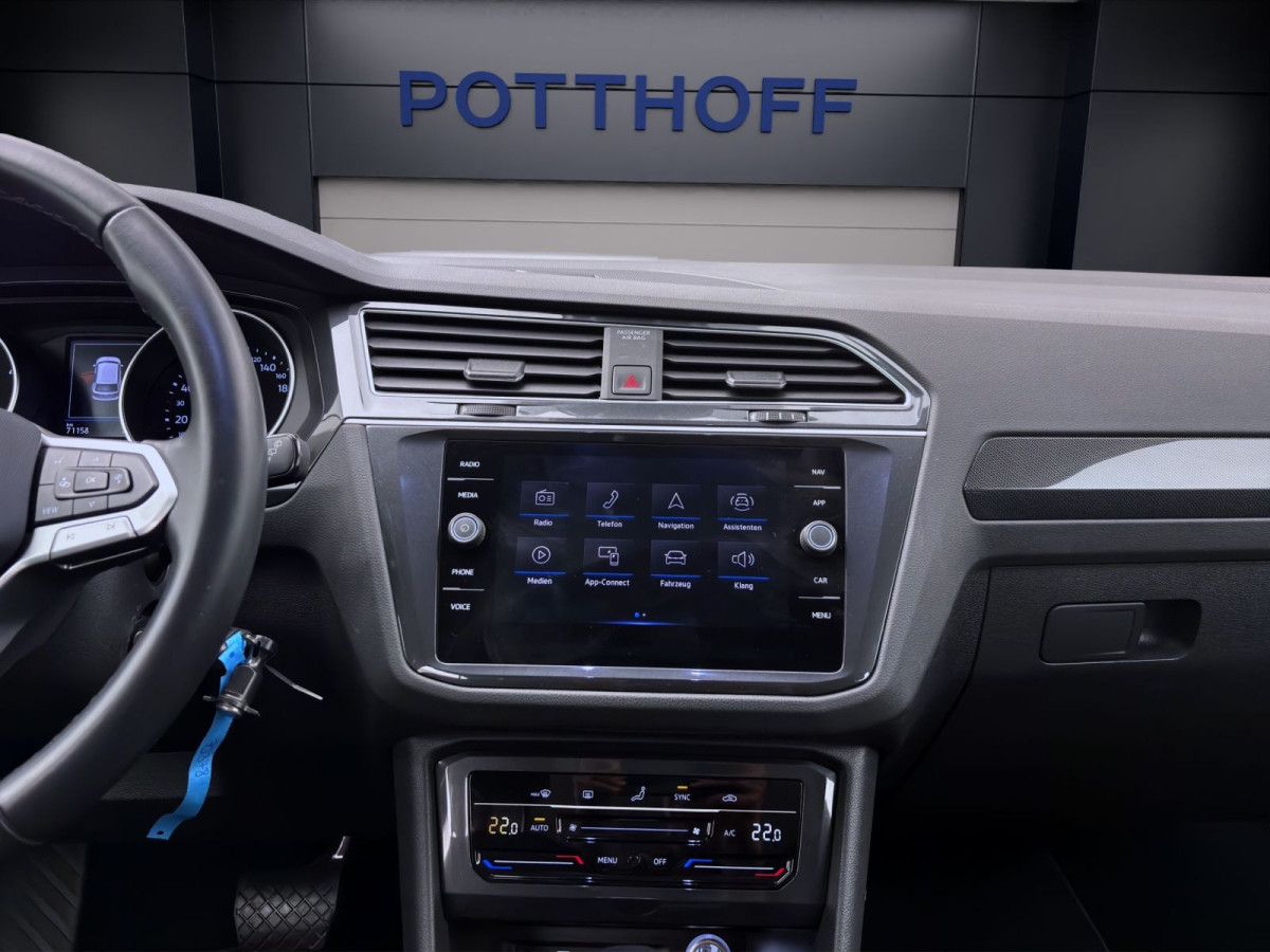 Thumb 14: Volkswagen Tiguan 2.0 TDI DSG LIFE AHK NAVI KAMERA PDC