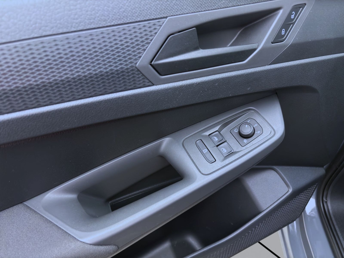 Thumb 9: Volkswagen Caddy 2.0 TDI AHK NAVI SITZHZG KAMERA PDC