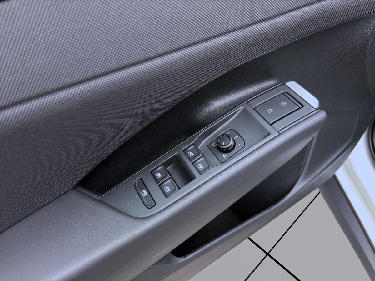 Thumb 10: Volkswagen T-Roc 1.5 eTSI DSG LIFE NAVI KAMERA LED SITZHZG
