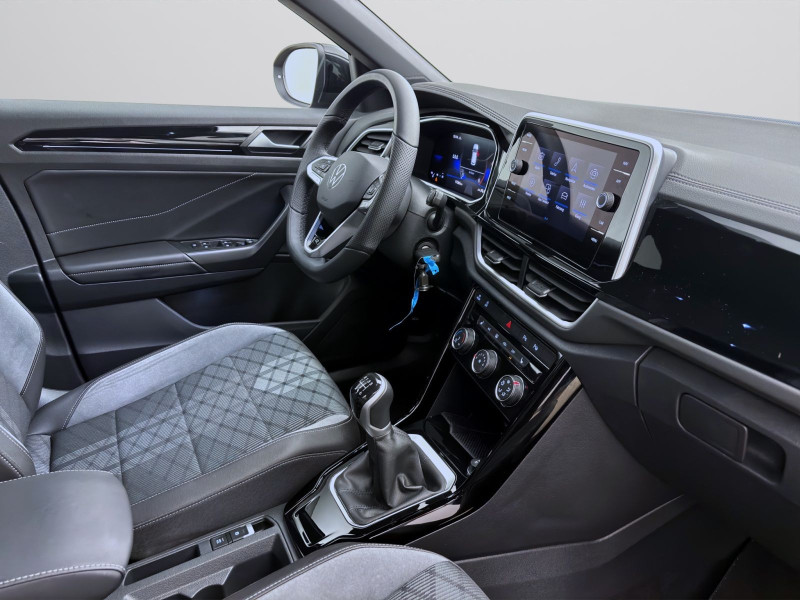 Bild 17: Volkswagen T-Roc 1.0 TSI R-LINE KAMERA PDC SITZHZG LED+