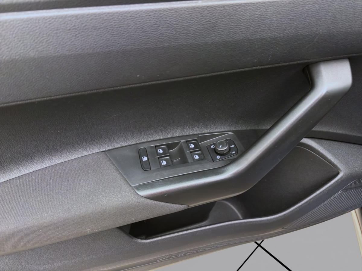 Thumb 10: Volkswagen Taigo 1.0 TSI DSG LIFE SITZHZG PDC LED KLIMA DAB+