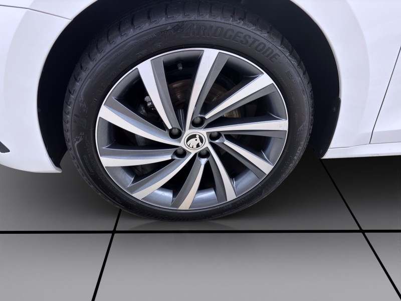 Bild 8: Škoda Octavia Combi 1.0 TSI AMBITION AHK NAVI PDC LED DAB+