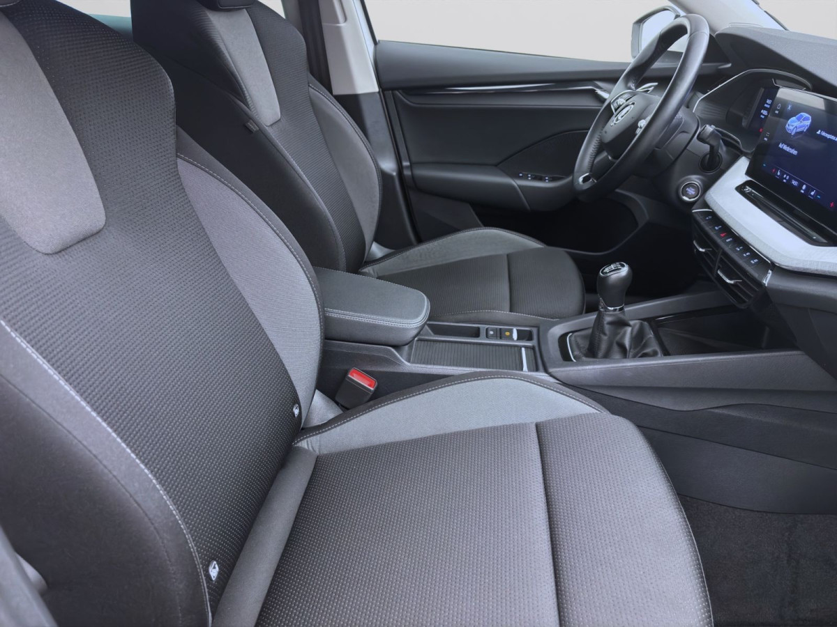 Thumb 16: Škoda Octavia Combi 1.0 TSI AMBITION AHK NAVI PDC LED DAB+