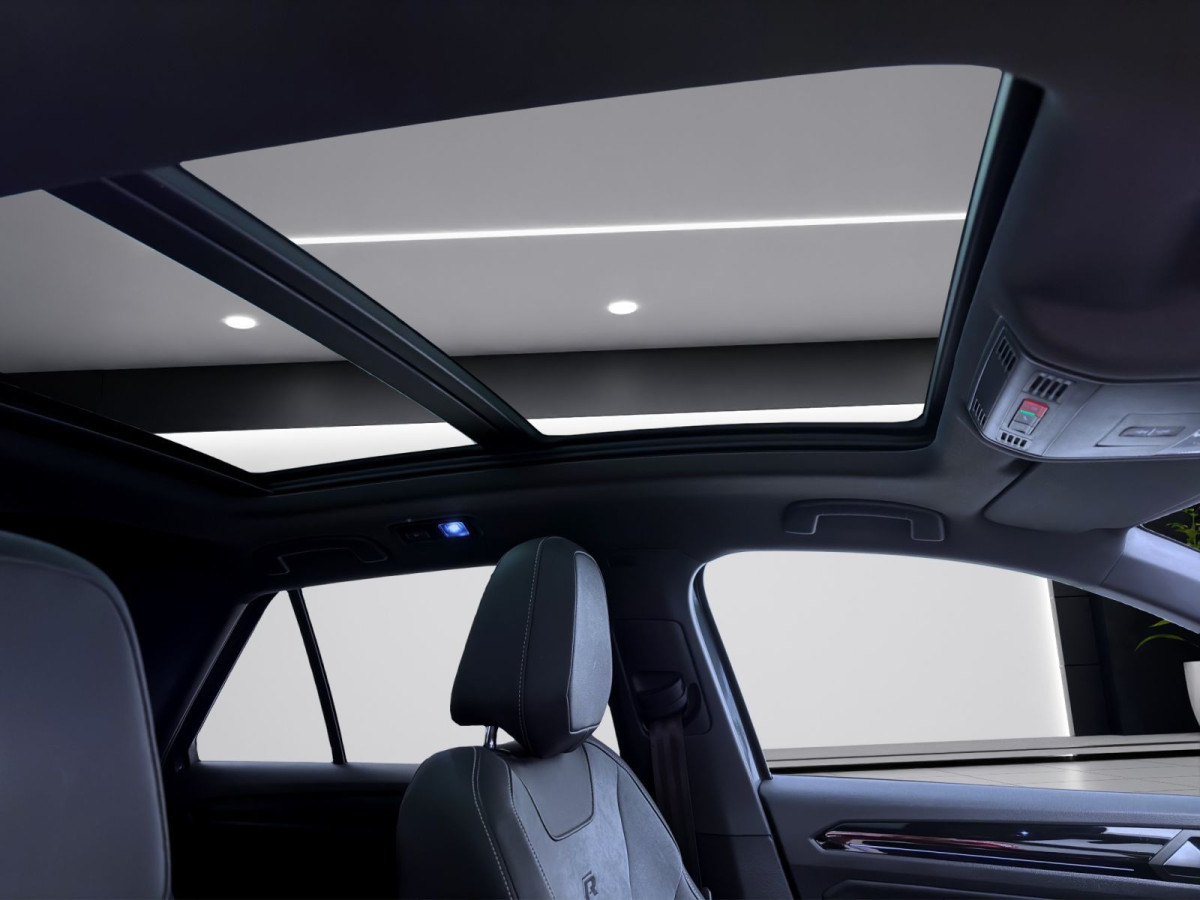 Thumb 17: Volkswagen T-Roc 4M R PANO AHK NAVI BEATS KAMERA DCC