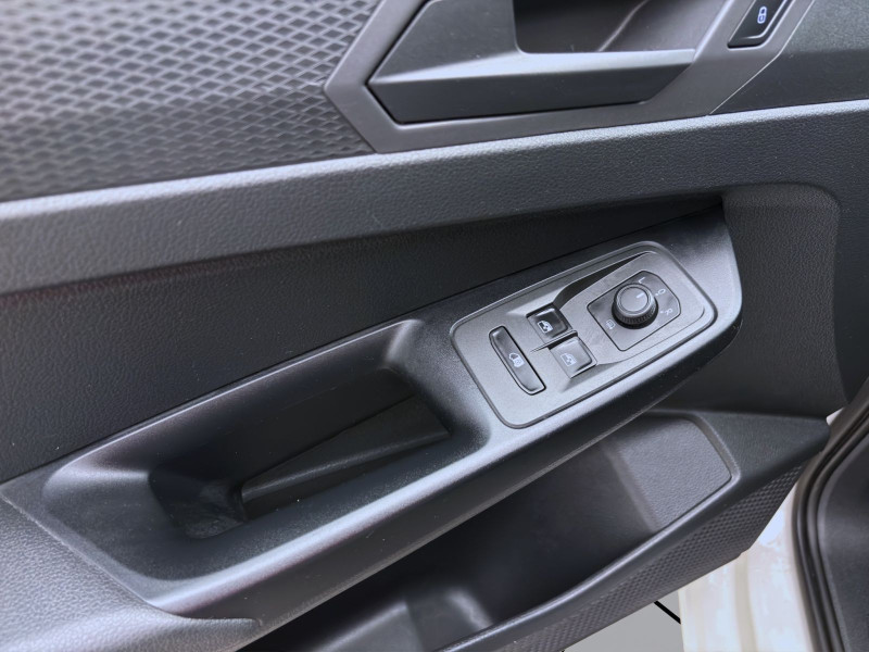 Bild 9: Volkswagen Caddy Cargo 2.0 TDI SITZHZG PDC GRA DAB+