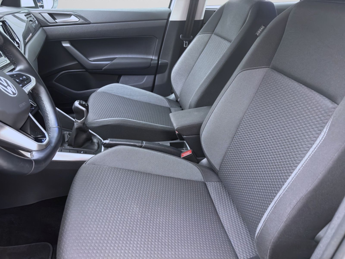 Thumb 9: Volkswagen Taigo 1.0 TSI LIFE SITZHZG PDC LED KLIMA