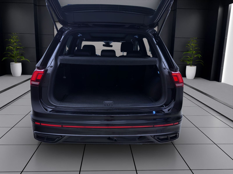 Bild 4: Volkswagen Tiguan 2.0TDI DSG 4M R-LINE BLACK STYLE MATRIX PANO AHK