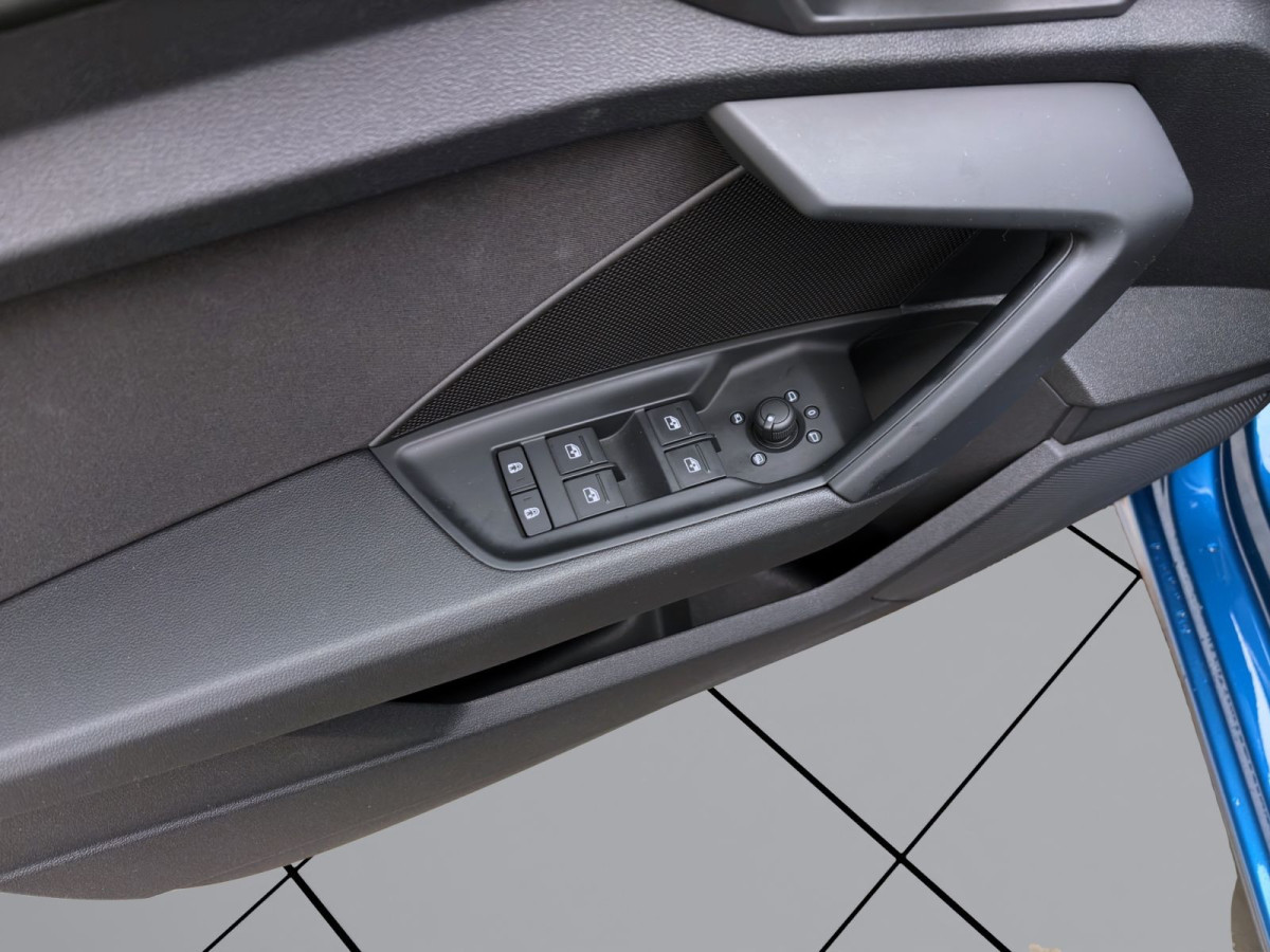 Thumb 10: Audi A3 Sportback 35 TFSI ADVANCED MATRIX HuD SITZHZG PDC