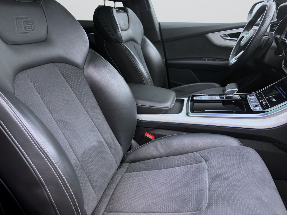 Thumb 16: Audi Q8 50 TDI Q S LINE STDHZG HD-MATRIX AHK PANO B&O