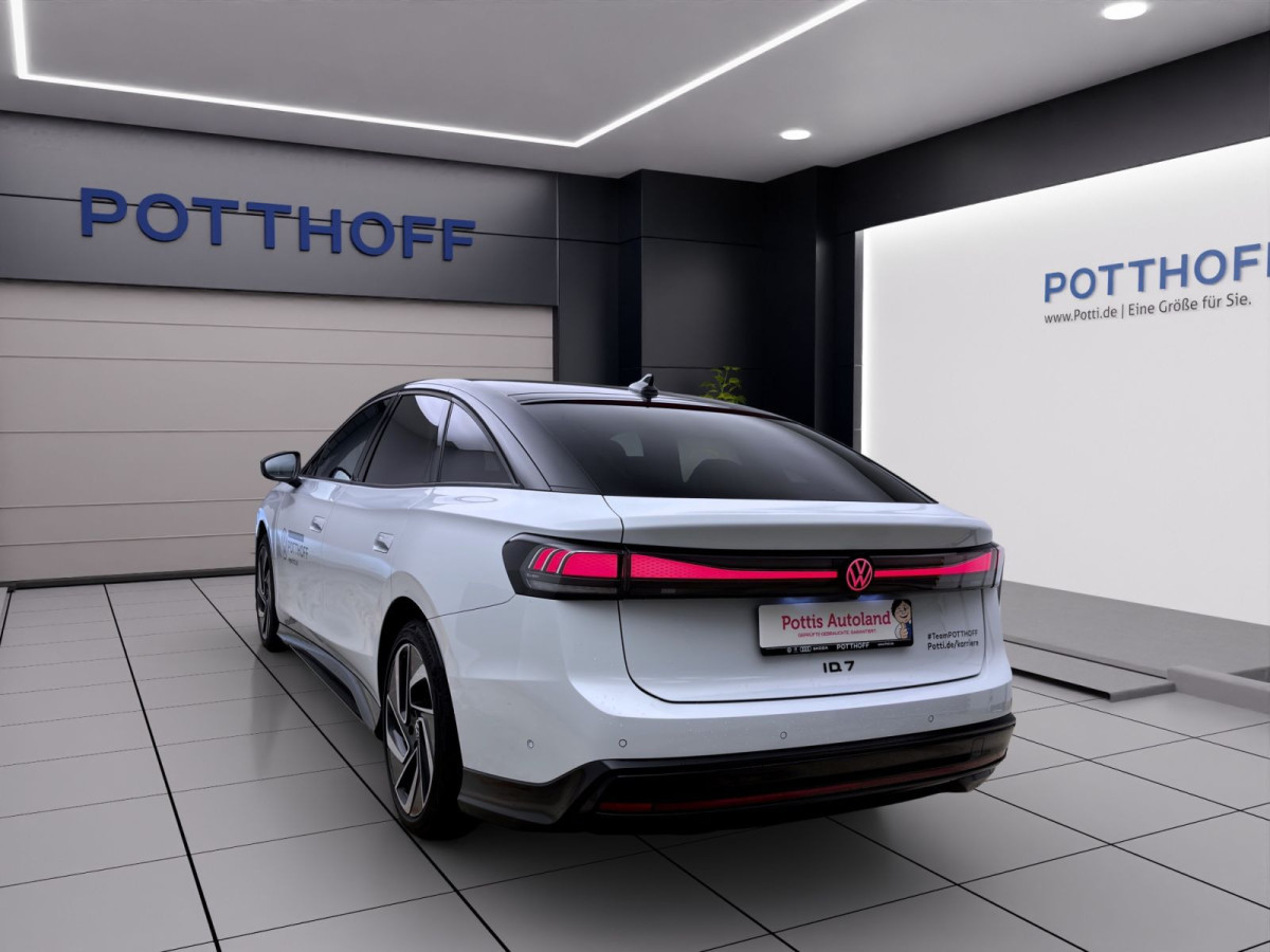 Thumb 2: Volkswagen ID.7 PRO PANO AHK IQ.LIGHT NAVI DCC