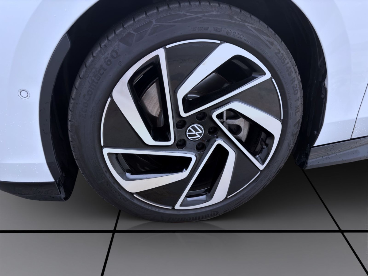 Thumb 7: Volkswagen ID.7 PRO PANO AHK IQ.LIGHT NAVI DCC