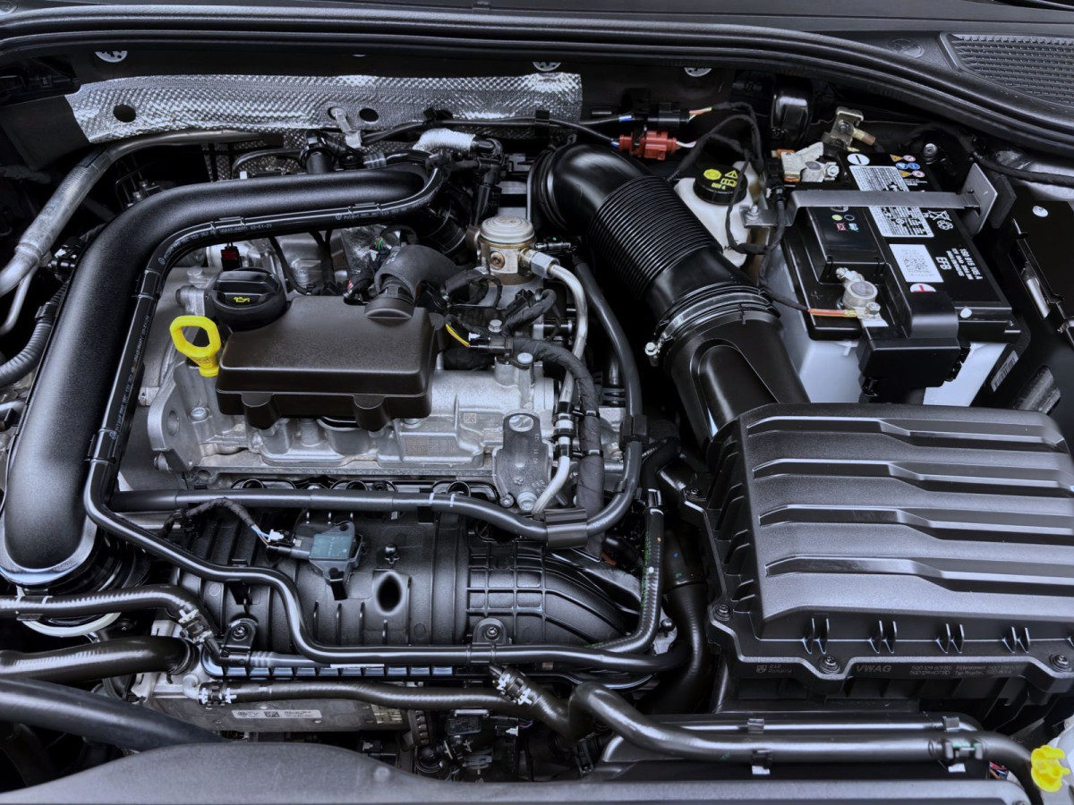 Thumb 18: Volkswagen Golf Variant 1.0 TSI LIFE NAVI PDC SITZHZG LED+