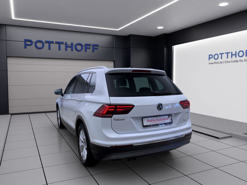 Bild 2: Volkswagen Tiguan 2.0 TDI DSG HIGHLINE PANO AHK NAVI SITZHZG