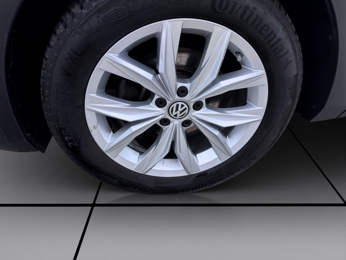 Thumb 8: Volkswagen Tiguan 2.0 TDI DSG HIGHLINE PANO AHK NAVI SITZHZG