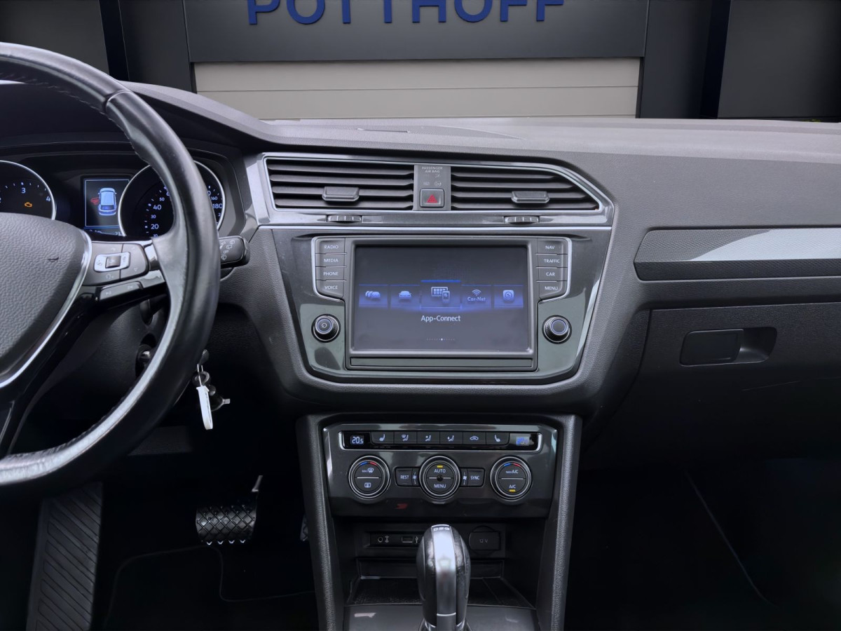 Thumb 14: Volkswagen Tiguan 2.0 TDI DSG HIGHLINE PANO AHK NAVI SITZHZG