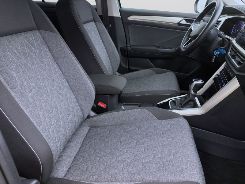 Bild 16: Volkswagen T-Roc 1.5 TSI DSG MOVE AHK NAVI KAMERA SITZHZG