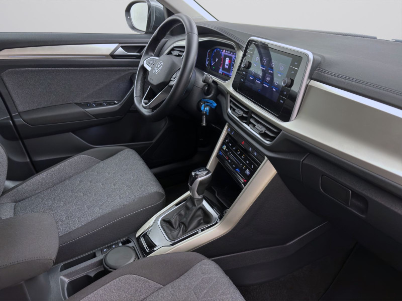 Bild 17: Volkswagen T-Roc 1.5 TSI DSG MOVE AHK NAVI KAMERA SITZHZG