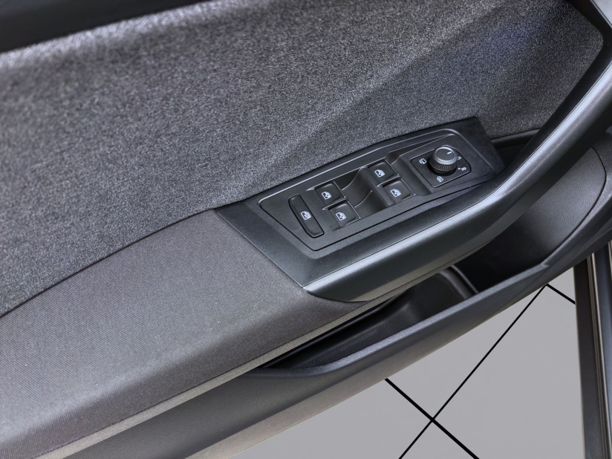 Thumb 10: Volkswagen T-Roc 1.5 TSI DSG MOVE AHK NAVI KAMERA SITZHZG