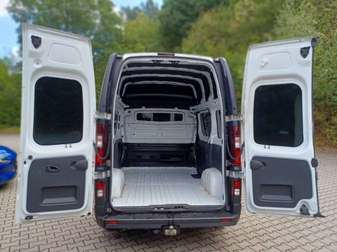 Ansicht 9 - Gebrauchtwagen Fahrzeug, Modell NV300 der Marke Nissan von Verkäufer Autohaus Essert