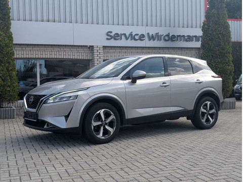 Automodell: Qashqai in der Farbe grau