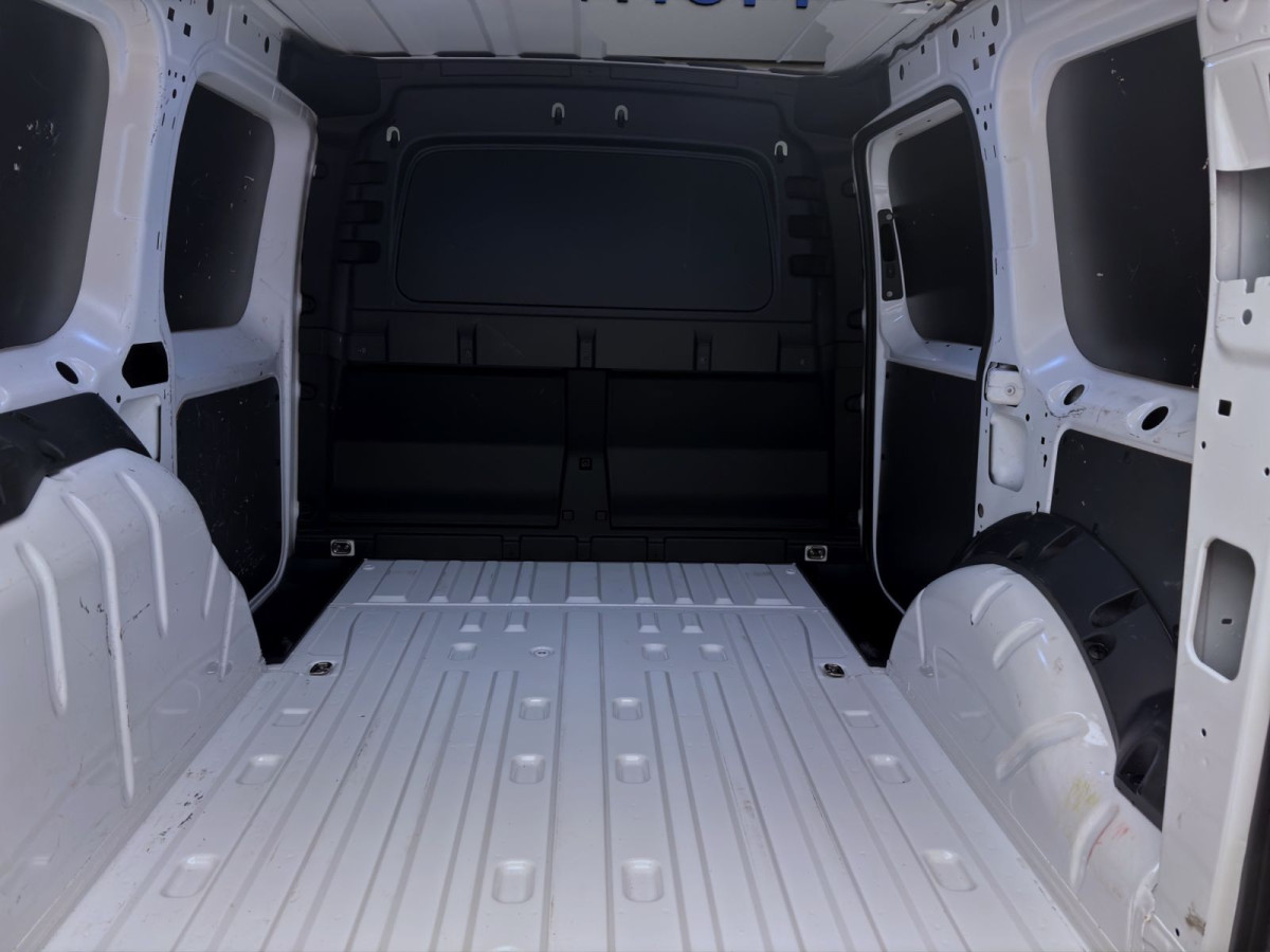 Thumb 3: Volkswagen Caddy Cargo 2.0 TDI SITZHZG PDC GRA DAB+