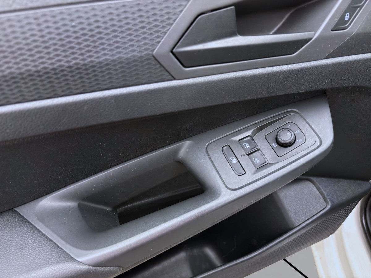 Thumb 9: Volkswagen Caddy Cargo 2.0 TDI SITZHZG PDC GRA DAB+