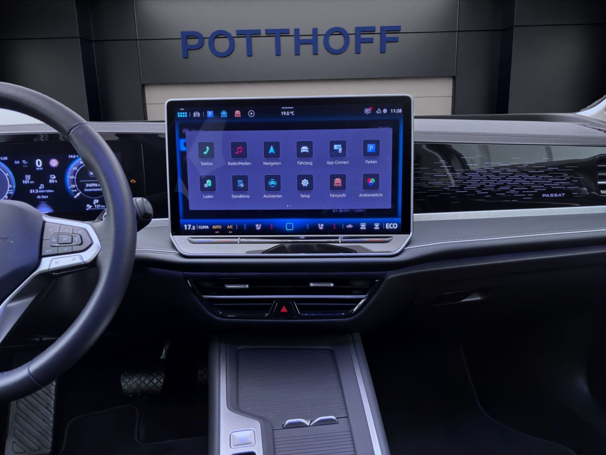Thumb 14: Volkswagen Passat Variant 1.5 TSI eHybrid BUSINESS NAVI HuD AHK ACC DCC