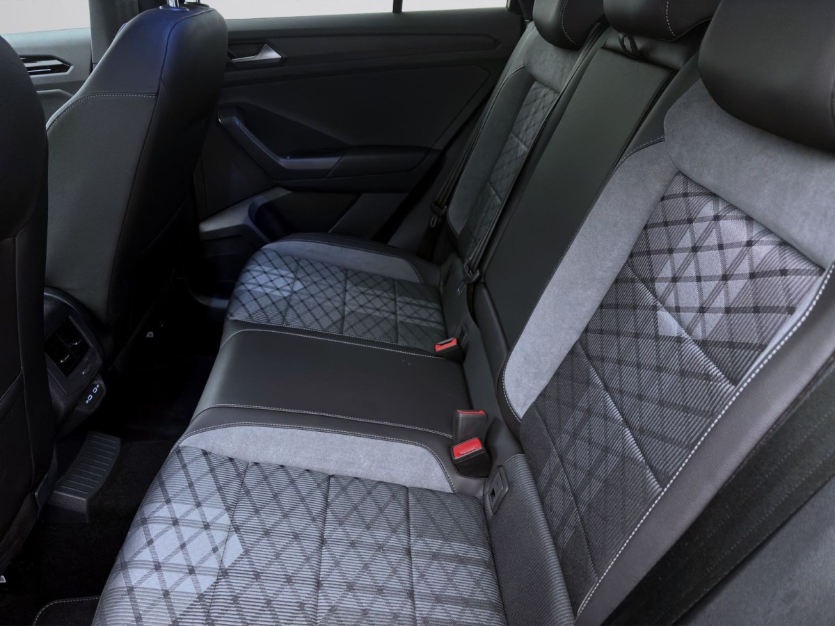 Thumb 14: Volkswagen T-Roc 1.0 TSI R-LINE KAMERA PDC SITZHZG ACC