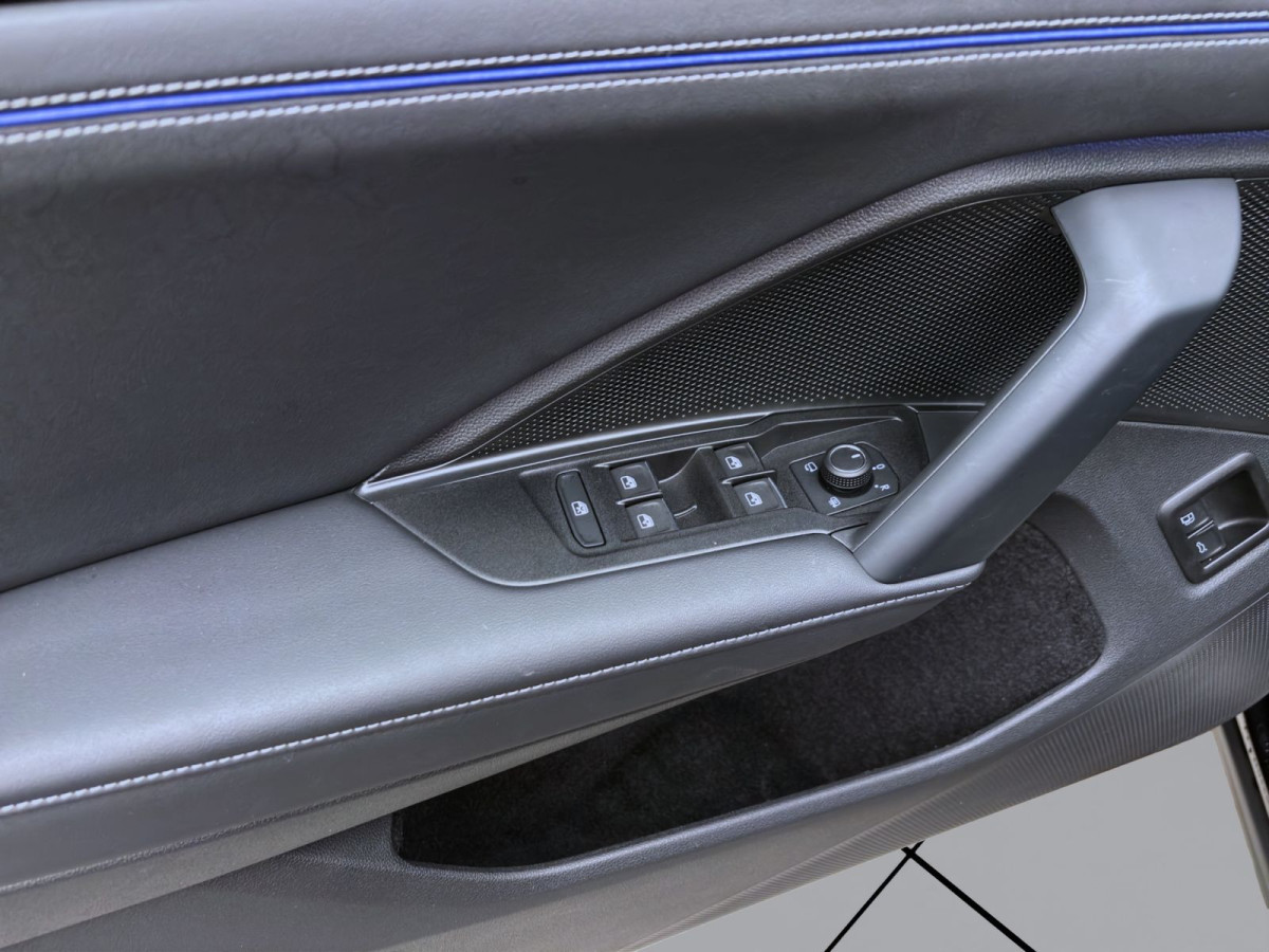 Thumb 10: Volkswagen Tiguan 1.5 TSI eHybrid DSG R-LINE AHK NAVI HuD KAMERA DCC