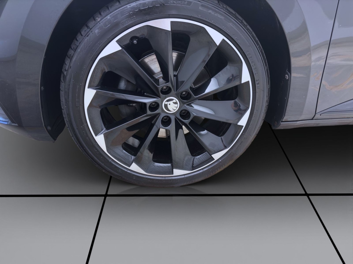 Thumb 8: Škoda Superb Combi 2.0 TDI DSG SPORTLINE NAVI KAMERA CANTON SITZHZG