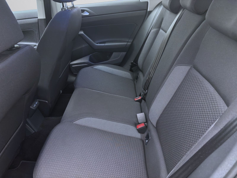 Bild 15: Volkswagen Taigo 1.0 TSI LIFE SITZHZG PDC KLIMA DAB+
