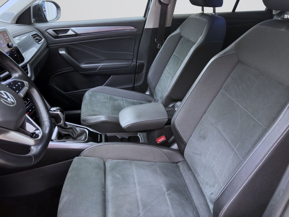 Thumb 9: Volkswagen T-Roc 1.5 TSI DSG STYLE AHK NAVI ACC LED+