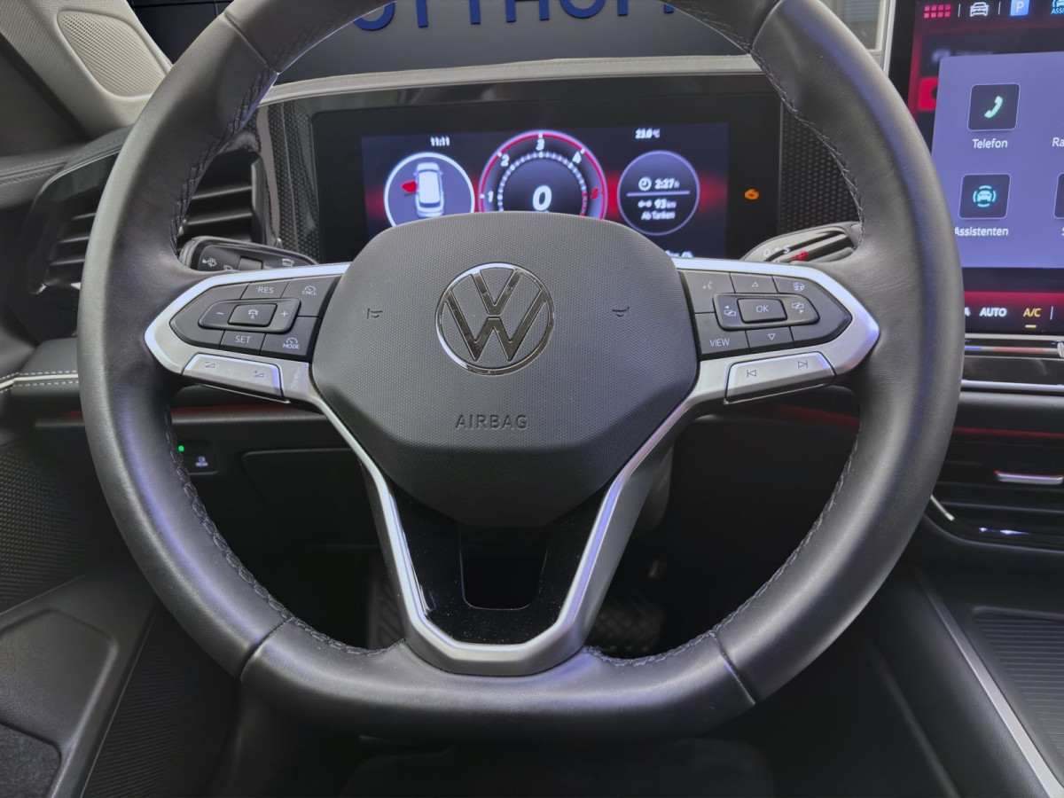 Thumb 12: Volkswagen Passat Variant 2.0 TDI DSG BUSINESS NAVI AHK HuD SHZG