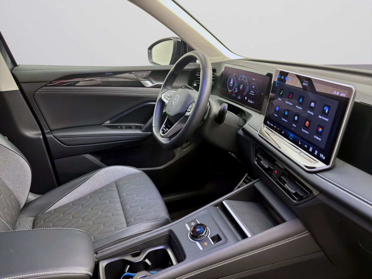 Thumb 17: Volkswagen Tiguan 2.0 TDI DSG ENERGY AHK NAVI KAMERA LED+