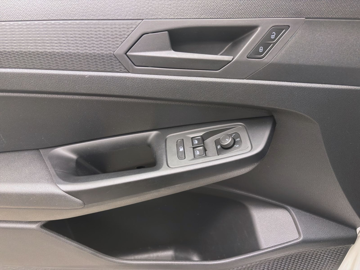 Thumb 9: Volkswagen Caddy Cargo 2.0 TDI SITZHZG PDC GRA DAB+