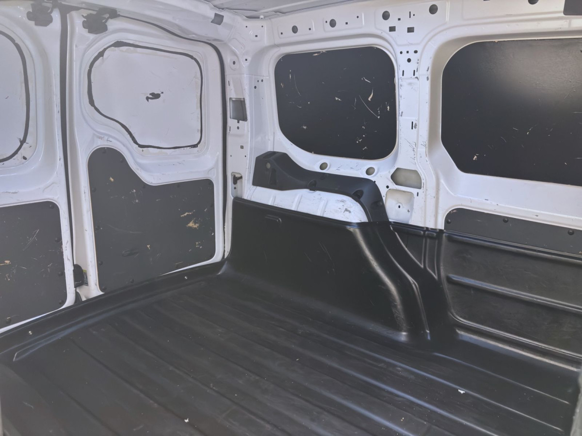 Thumb 14: Volkswagen Caddy Cargo 2.0 TDI SITZHZG PDC GRA DAB+