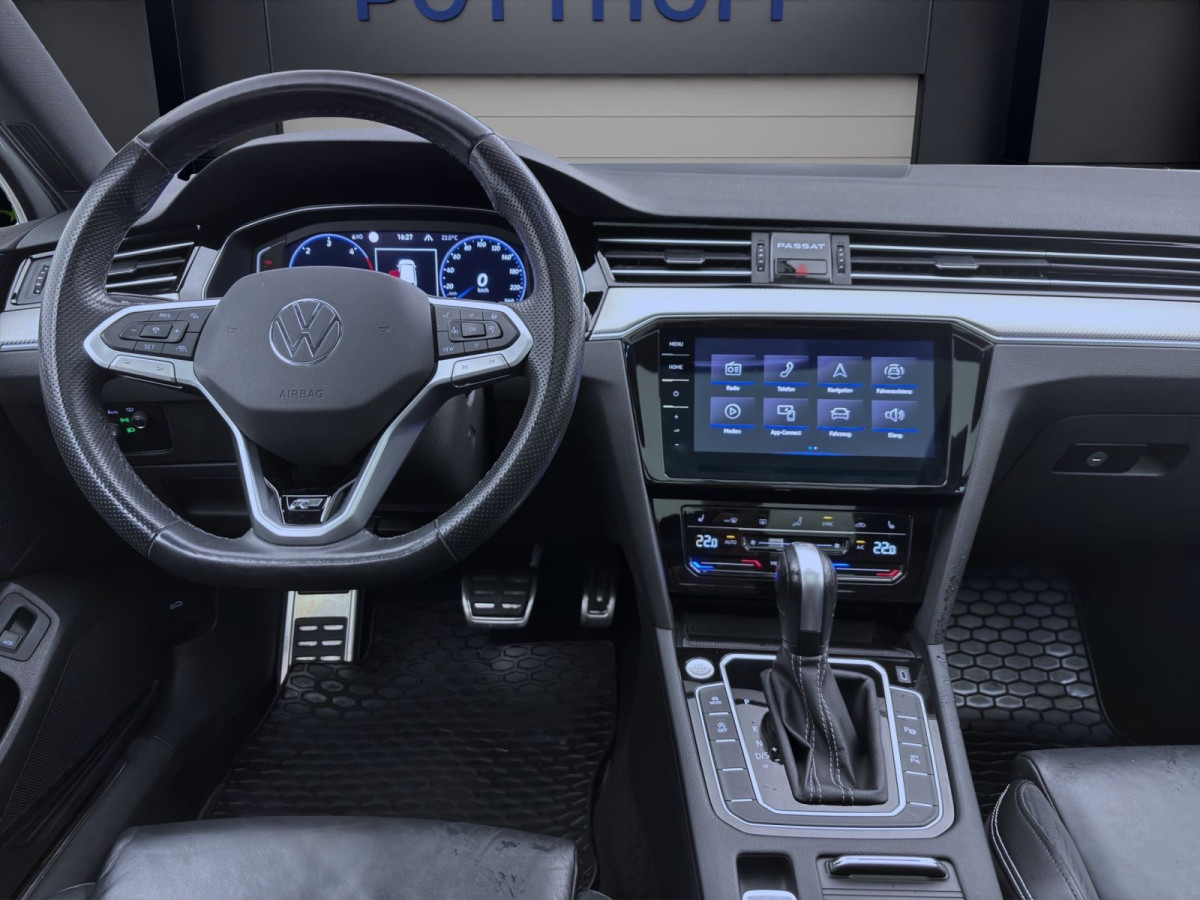 Thumb 13: Volkswagen Passat Variant 2.0 TDI DSG 4M R-LINE STDHZG PANO AHK IQ.LIGHT