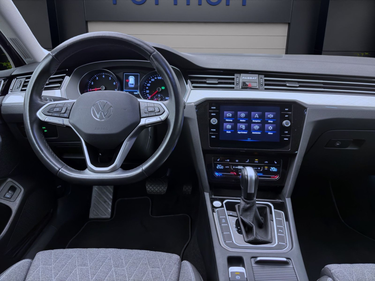 Thumb 13: Volkswagen Passat Variant 1.5 TSI DSG BUSINESS AHK NAVI PDC LED SITZHZG
