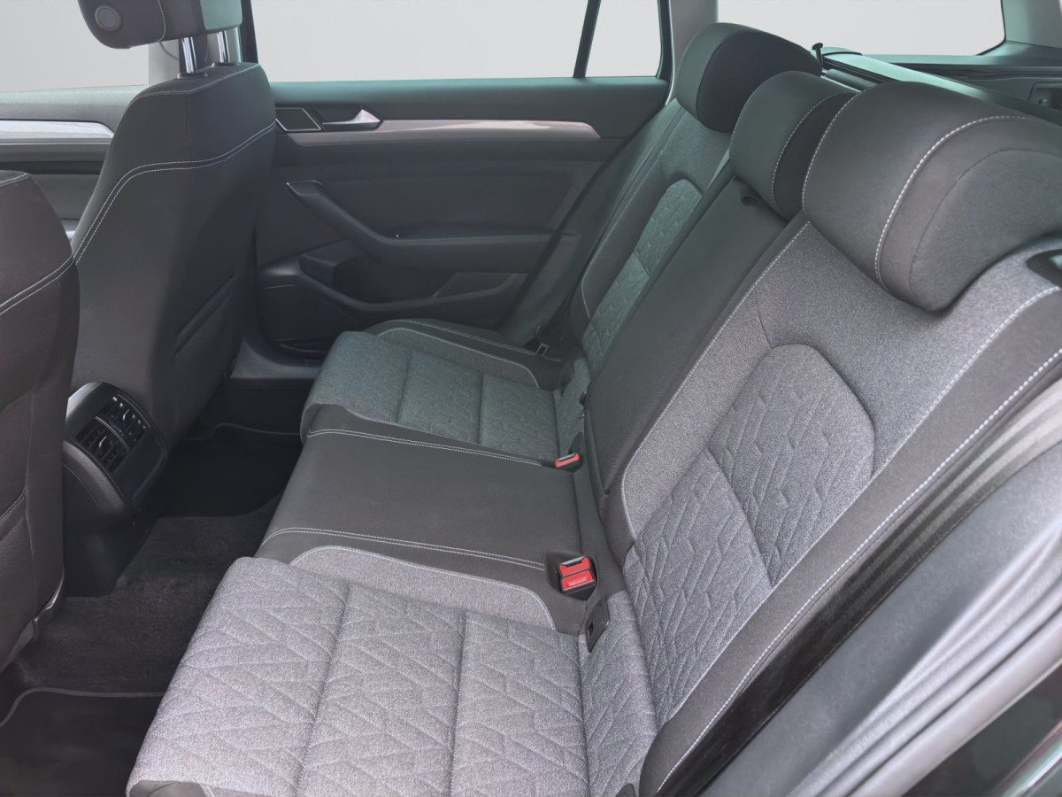Thumb 15: Volkswagen Passat Variant 1.5 TSI DSG BUSINESS AHK NAVI PDC LED SITZHZG