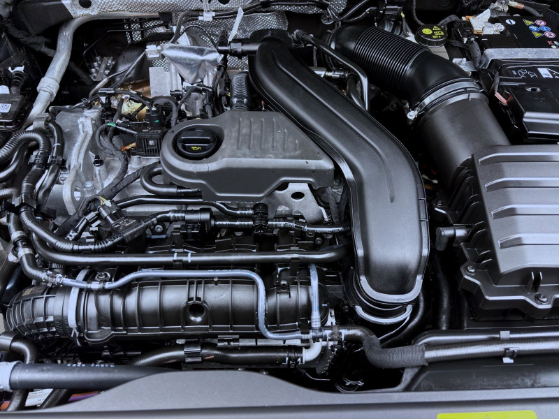 Bild 18: Volkswagen Tayron 1.5 eTSI DSG LIFE NAVI AHK KAMERA KLIMA