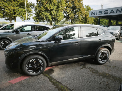 Ansicht 1 - Neuwagen Fahrzeug, Modell Qashqai der Marke Nissan von Verkäufer AM Automobile GmbH