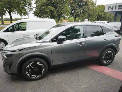 Ansicht 2 - Neuwagen Fahrzeug, Modell Qashqai der Marke Nissan von Verkäufer AM Automobile GmbH