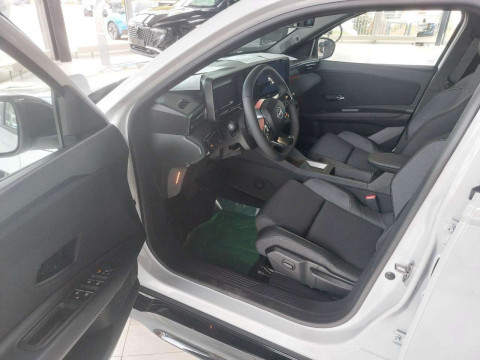 Ansicht 5 - Neuwagen Fahrzeug, Modell Micra der Marke Nissan von Verkäufer Auto Luger