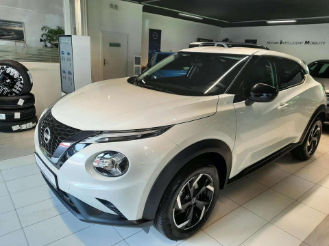 Automodell: Juke in der Farbe weiß