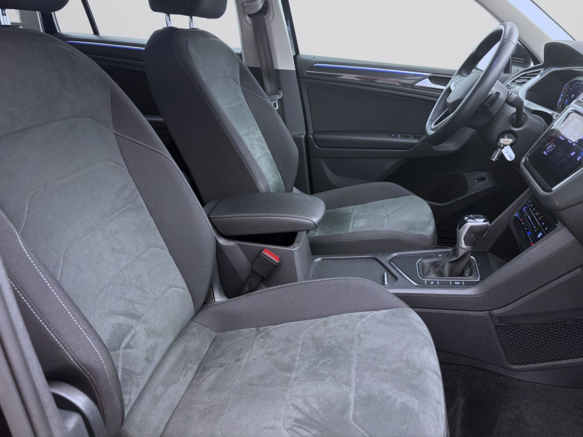 Thumb 16: Volkswagen Tiguan 1.5 TSI DSG ELEGANCE AHK MATRIX NAVI SITZHZG