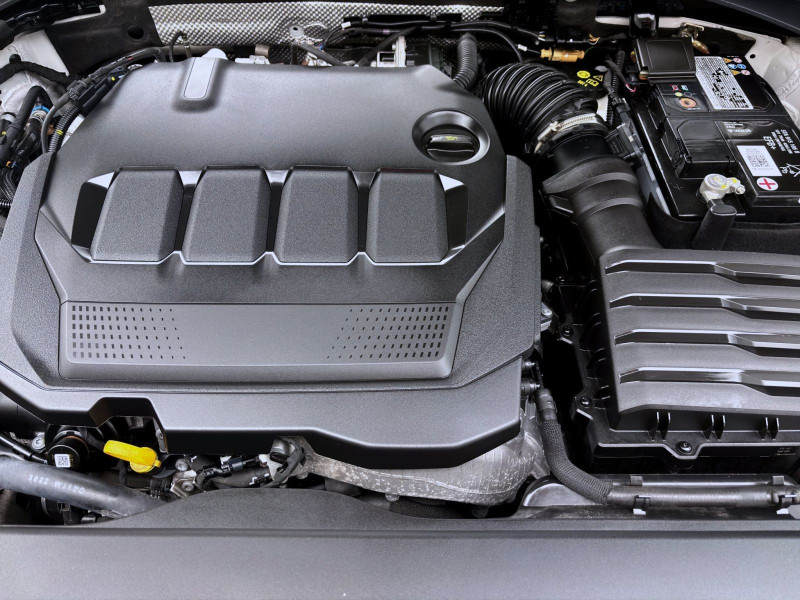 Bild 18: Škoda Superb Combi 2.0 TDI DSG STYLE AHK NAVI KAMERA SITZHZG