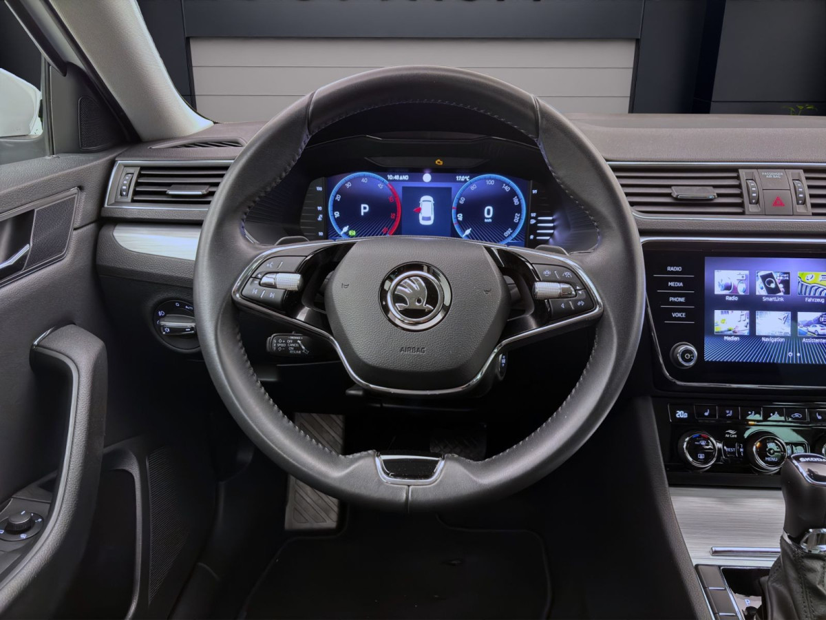 Thumb 11: Škoda Superb Combi 2.0 TDI DSG AMBITION AHK NAVI LED KAMERA