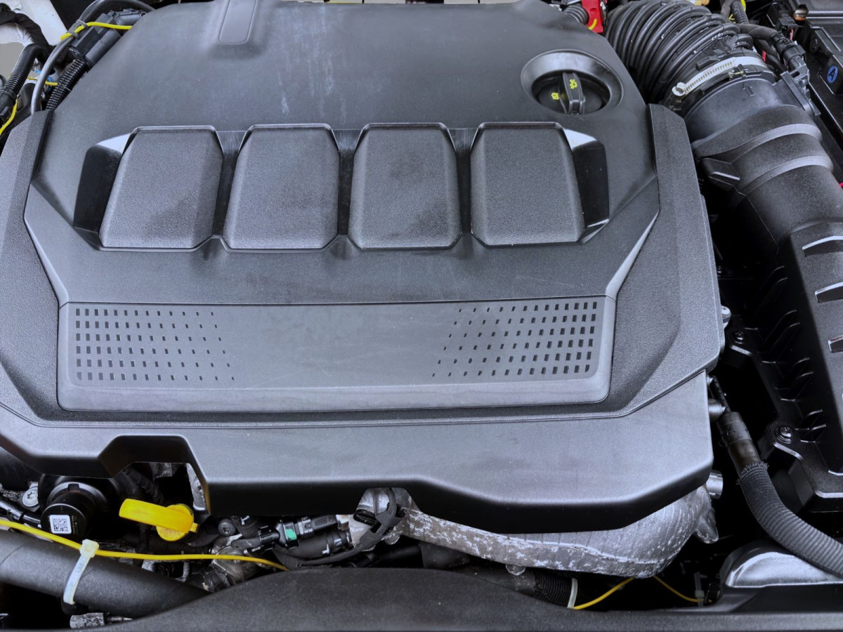 Thumb 18: Škoda Superb Combi 2.0 TDI DSG AMBITION AHK NAVI LED KAMERA